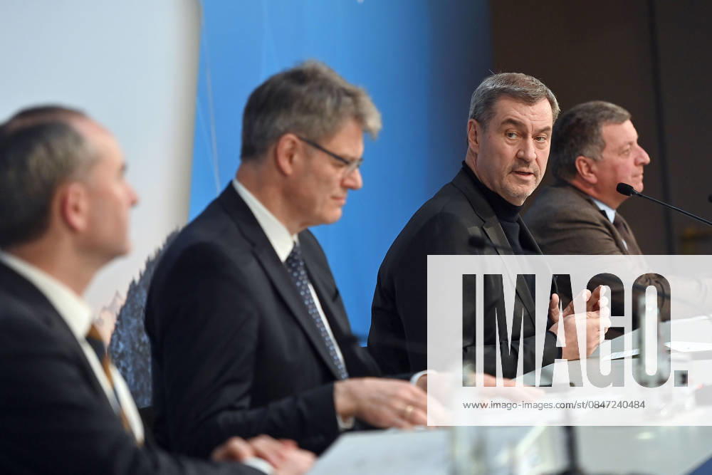 From left Hubert AIWANGER Free Voters, Bavarian Minister of Economic Affairs, Patrick SCHNIEDER Federal Minister of Transport of the Federal Republic of Germany, Markus SOEDER State Premier of Bavaria and CSU Chairman, Christian BERNREITER Bavarian State Minister for Housing, Construction and Transport Press conf