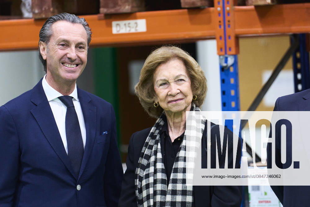 Queen Sofia of Spain visits Bizkaia Food Bankining on February 10, 2026 in Basauri, Spain Basauri Spain - ZUMAg15_ 20260210_zaf_g15_082