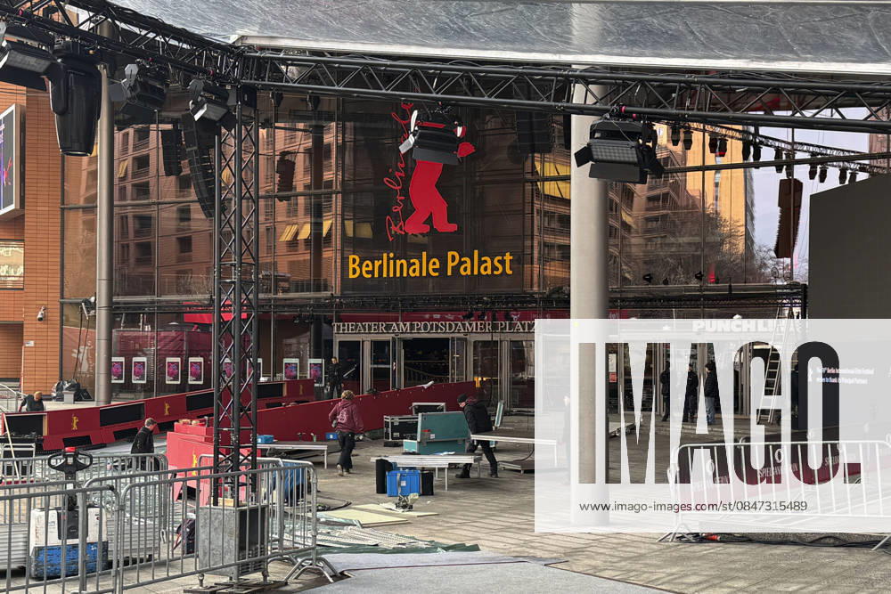 The Theater am Potsdamer Platz becomes the Berlinale Palast during the Berlinale 2026 76 Berlin International Film Festival, 11 02 2026 Foto:xM.xBehrensx xFuturexImagex berlinale_aufbau_6014