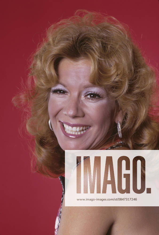 Vikki Carr 1974