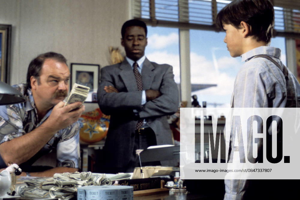Holy Matrimony Richard Riehle, Courtney B. Vance, Joseph Gordon-Levitt