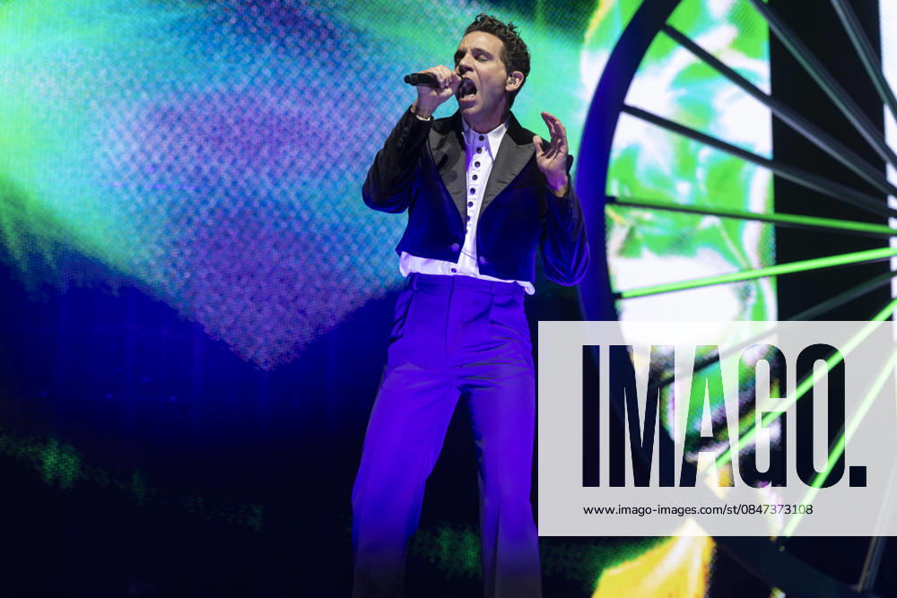 Mika performs at AO Arena Manchester Mika performs at AO Arena Manchester, England, 11th February 2026 as part of his Spinning Out tour, Credit:Mike Gray Avalon