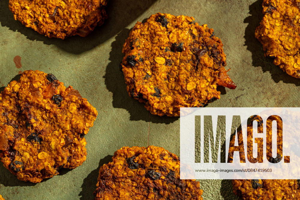 Vegan pumpkin cookies with a healthy twist Delicious vegan pumpkin cookies made from wholesome ingredients. Perfect as a healthy dessert or sweet snack, offering a delightful and nutritious treat for all ages. Model Released Ellsy_ID32772_1115637_007