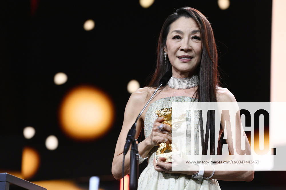 Michelle Yeoh at the presentation of the Honorary Golden Bear for Lifetime Achievement during the Opening Ceremony of the Berlinale 2026 76 Berlin International Film Festival at the Berlinale Palast Berlin, 12 02 2026 Foto:xN.xKubelkax xFuturexImagex ehrenbaer_6205