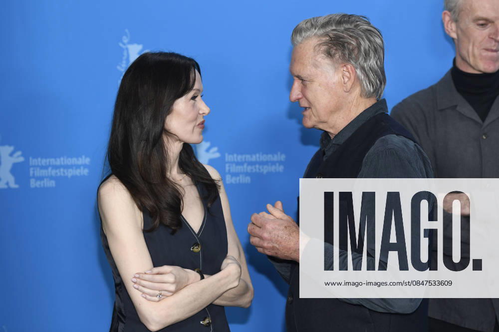 Valene Kane and Bill Pullman at the photocall for the feature film Everybody Digs Bill Evans at the Berlinale 2026 76 Berlin International Film Festival at the Hotel Grand Hyatt Berlin, 13 02 2026 Foto:xC.xNiehausx xFuturexImagex evans_6229