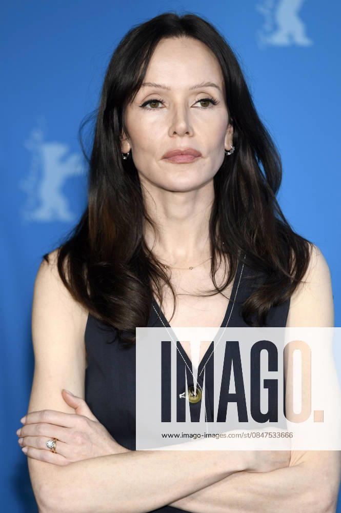 Valene Kane at the photocall for the feature film Everybody Digs Bill Evans at the Berlinale 2026 76 Berlin International Film Festival at the Hotel Grand Hyatt Berlin, 13 02 2026 Foto:xC.xNiehausx xFuturexImagex evans_6233