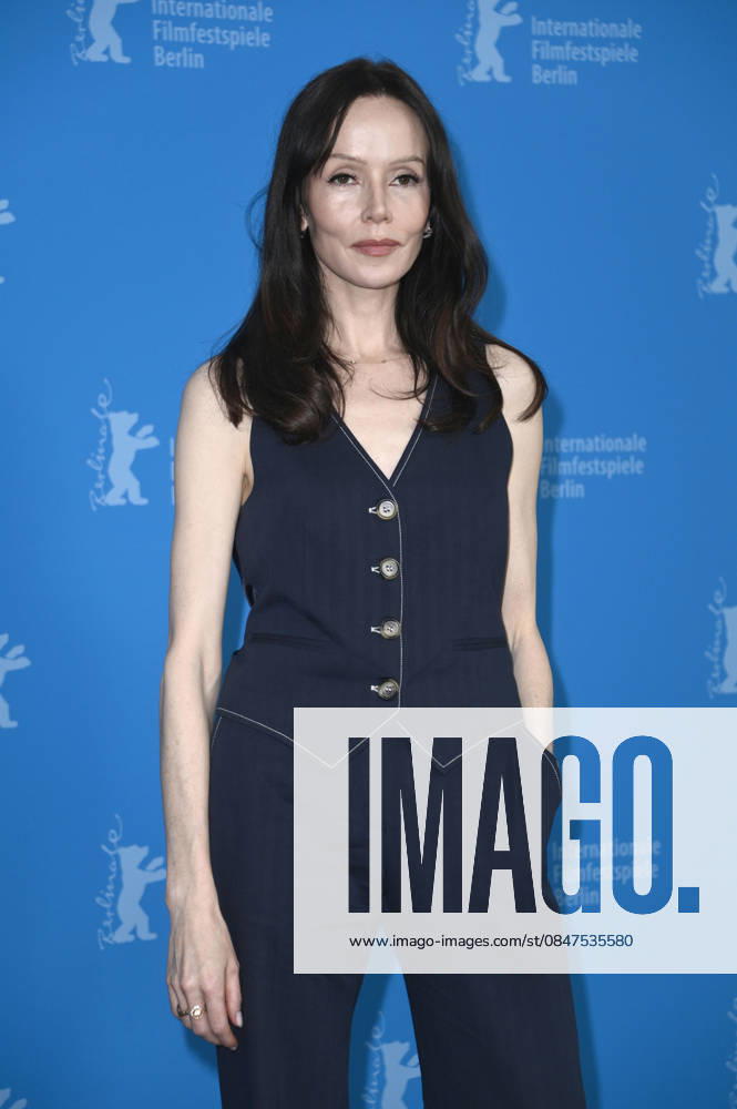 Valene Kane at the photocall for the feature film Everybody Digs Bill Evans at the Berlinale 2026 76 Berlin International Film Festival at the Hotel Grand Hyatt Berlin, 13 02 2026 Foto:xN.xKubelkax xFuturexImagex evans_6252