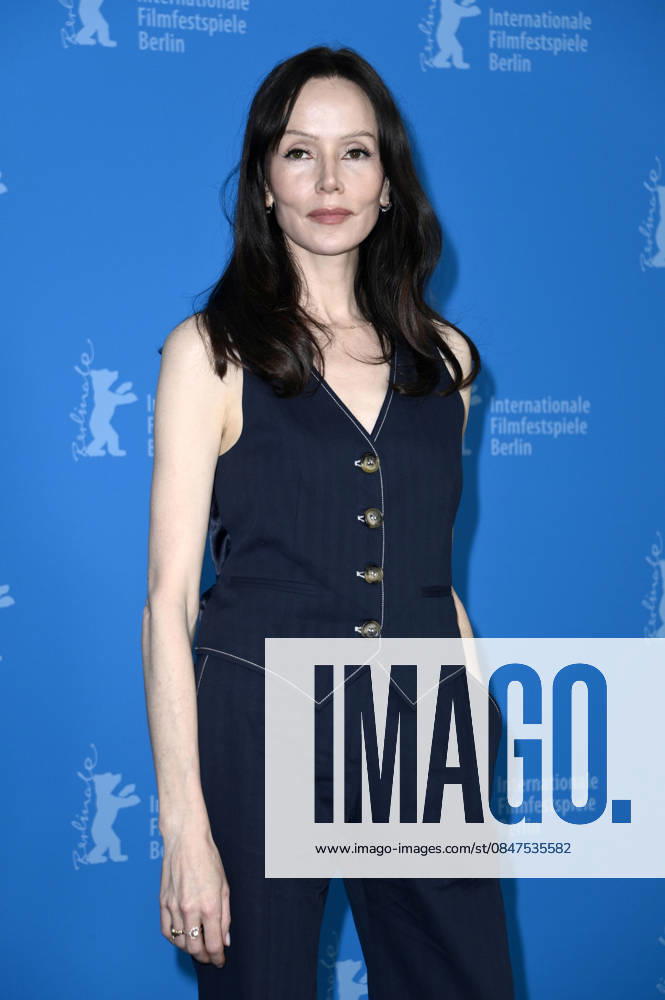 Valene Kane at the photocall for the feature film Everybody Digs Bill Evans at the Berlinale 2026 76 Berlin International Film Festival at the Hotel Grand Hyatt Berlin, 13 02 2026 Foto:xN.xKubelkax xFuturexImagex evans_6253