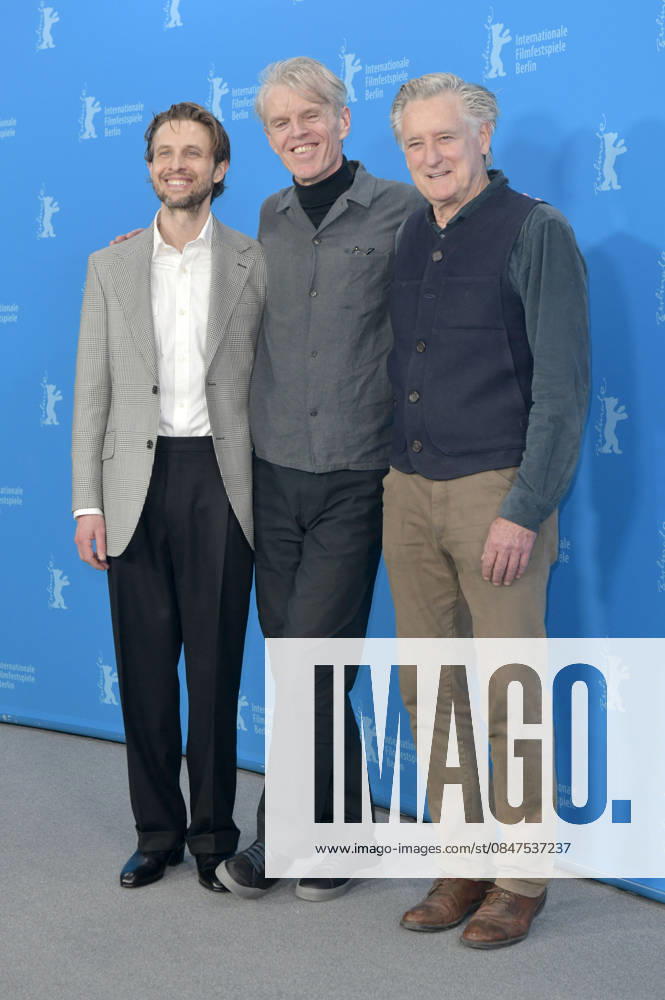 Anders Danielsen Lie, Grant Gee and Bill Pullman at the photocall for the feature film Everybody Digs Bill Evans at the Berlinale 2026 76 Berlin International Film Festival at the Hotel Grand Hyatt Berlin, 13 02 2026 Foto:xM.xBehrensx xFuturexImagex evans_6257