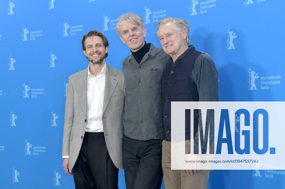 Anders Danielsen Lie, Grant Gee and Bill Pullman at the photocall for the feature film Everybody Digs Bill Evans at the Berlinale 2026 76 Berlin International Film Festival at the Hotel Grand Hyatt Berlin, 13 02 2026 Foto:xM.xBehrensx xFuturexImagex evans_6258