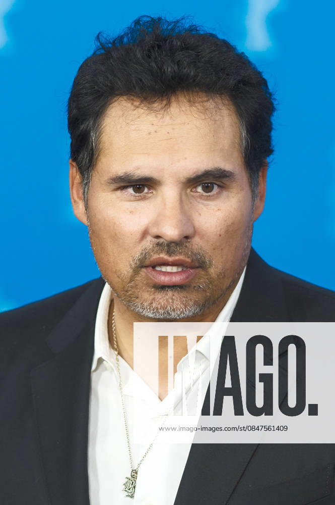 Michael Pena at the photocall for the feature film Good Luck, Have Fun, Don t Die at the Berlinale 2026 76 Berlin International Film Festival at the Hotel Grand Hyatt Berlin, 13 02 2026 Foto:xJ.xEdwardsx xFuturexImagex luck_6245