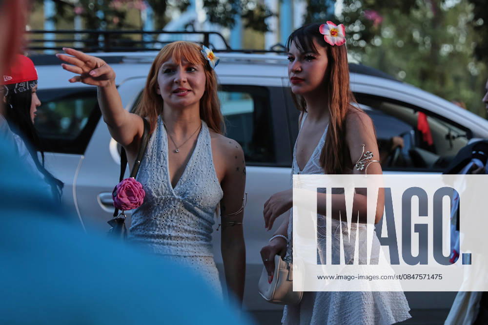 Bad Bunny performs first Buenos Aires concert of world tour BUENOS AIRES, ARGENTINA - FEBRUARY 13: Fans of Puerto Rican artist Bad Bunny gather from the early hours of Friday to secure their spots outside the concert venue in Buenos Aires, Argentina, on February 13, 2026. The performance is part of his global DEBI TIRAR MAS FOTOS tour, which has sparked massive anticipation among Argentine fans. Luciano Gonzalez Anadolu Buenos Aires Argentina. Editorial use only. Please get in touch for any other usage.