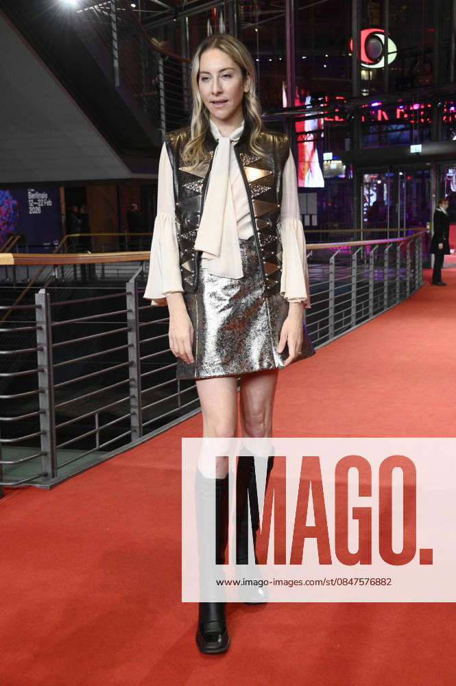 Este Haim at the photocall for the movie Sunny Dancer at the Berlinale 2026 76 Berlin International Film Festival on the Red Carpet of the Berlinale Palast Berlin, 13 02 2026 Foto:xN.xKubelkax xFuturexImagex sunny_6241