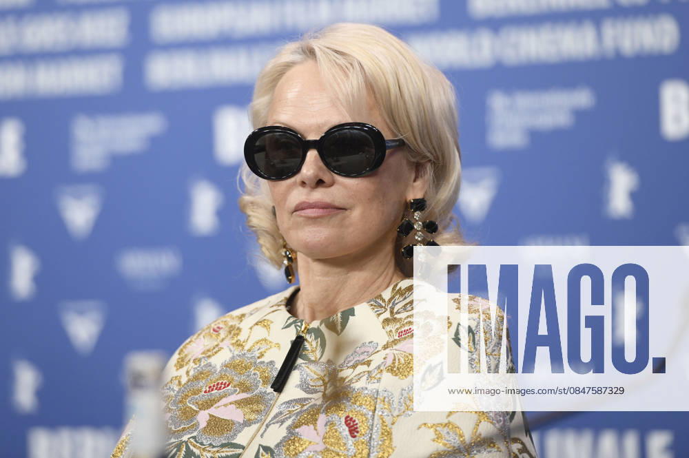 Pamela Anderson at the press conference for the feature film Rosebush Pruning at the Berlinale 2026 76 Berlin International Film Festival at the Hotel Grand Hyatt Berlin, 14 02 2026 Foto:xC.xNiehausx xFuturexImagex pruning_6263