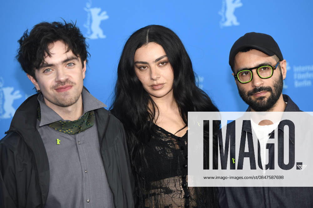 Aidan Zamiri, Charli xcx and David Hinojosa at the photocall for the feature film The Moment at the Berlinale 2026 76 Berlin International Film Festival at the Hotel Grand Hyatt Berlin, 14 02 2026 Foto:xC.xNiehausx xFuturexImagex moment_6207