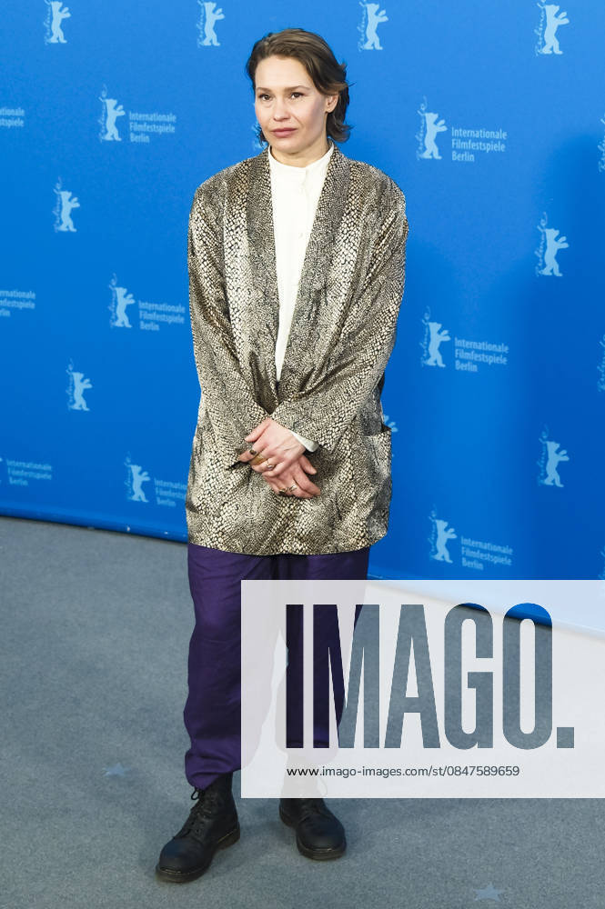 Seidi Haarla at the photocall for the feature film Yön lapsi Nightborn at the Berlinale 2026 76 Berlin International Film Festival at the Hotel Grand Hyatt Berlin, 14 02 2026 Foto:xJ.xEdwardsx xFuturexImagex nightborn_6224