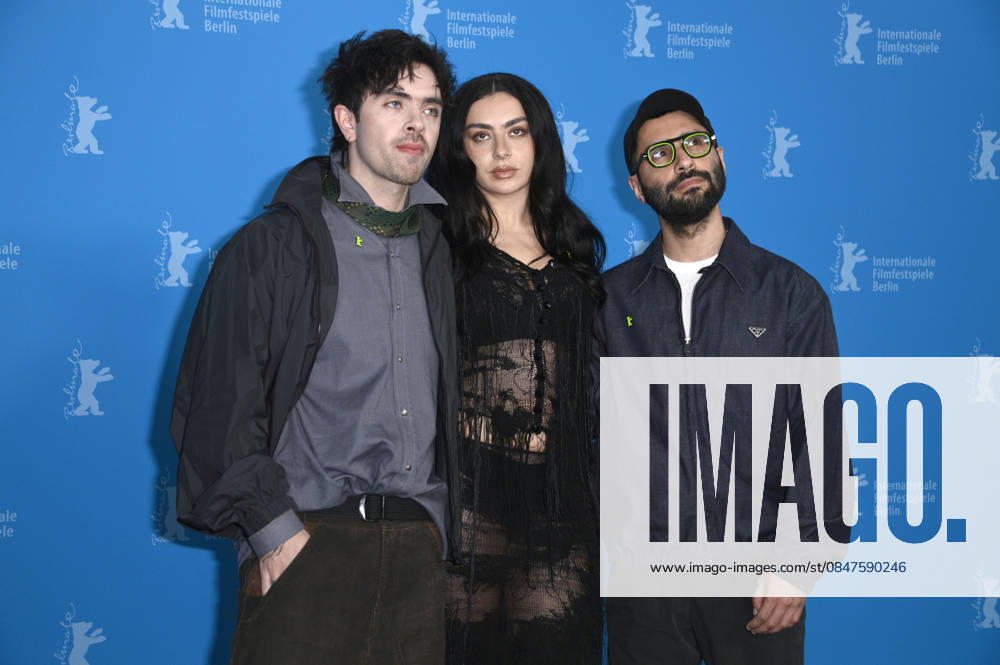 Aidan Zamiri, Charli xcx and David Hinojosa at the photocall for the feature film The Moment at the Berlinale 2026 76 Berlin International Film Festival at the Hotel Grand Hyatt Berlin, 14 02 2026 Foto:xN.xKubelkax xFuturexImagex moment_6253