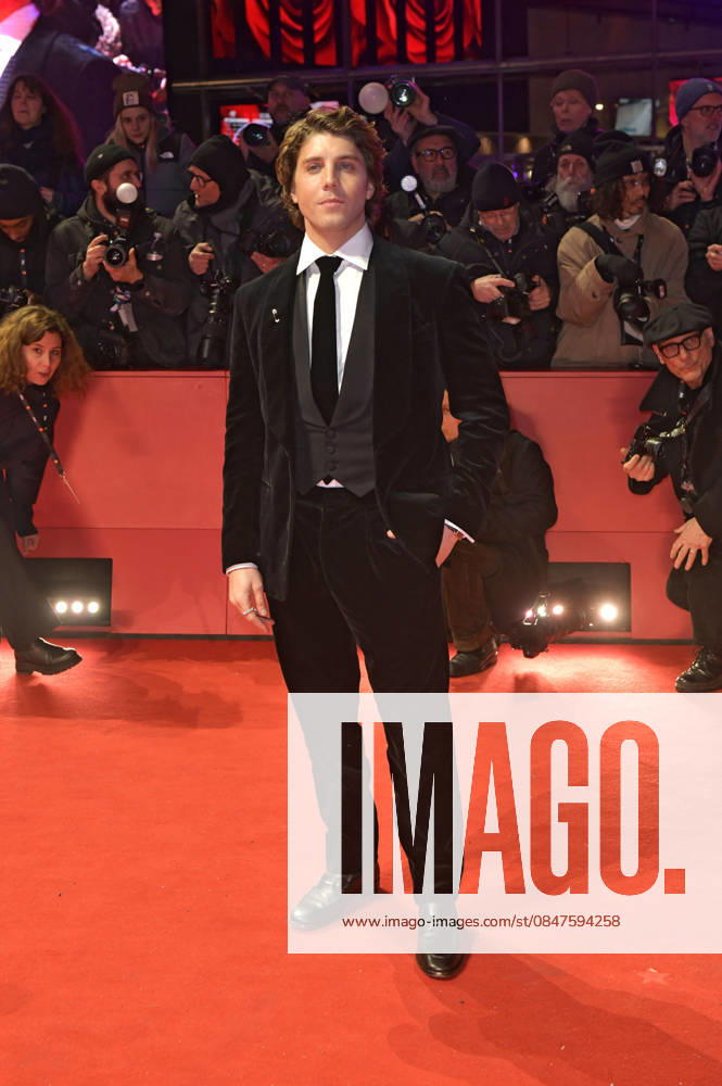Lukas Gage at the premiere of the feature film Rosebush Pruning at the Berlinale 2026 76 Berlin International Film Festival in the Berlinale Palast Berlin, 14 02 2026 Foto:xM.xBehrensx xFuturexImagex rosebush_6224