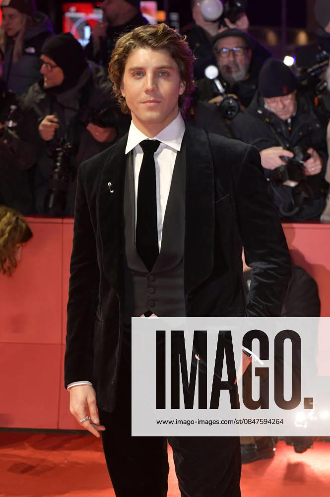Lukas Gage at the premiere of the feature film Rosebush Pruning at the Berlinale 2026 76 Berlin International Film Festival in the Berlinale Palast Berlin, 14 02 2026 Foto:xM.xBehrensx xFuturexImagex rosebush_6226