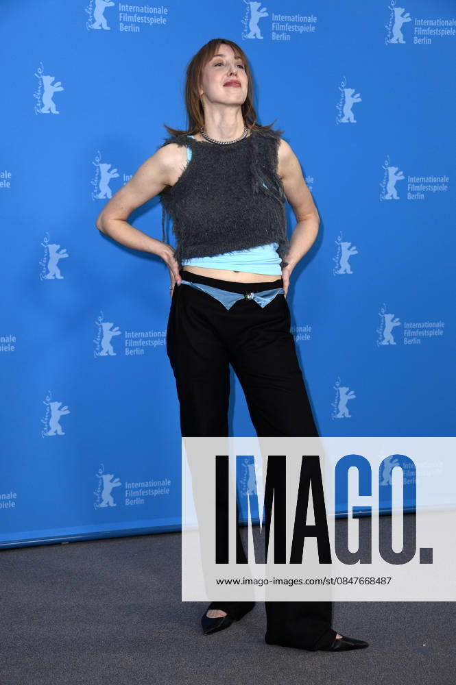 Caro Braun at the photocall for the feature film Rose at the Berlinale 2026 76 Berlin International Film Festival at the Hotel Grand Hyatt Berlin, 15 02 2026 Foto:xN.xKubelkax xFuturexImagex rose_6210