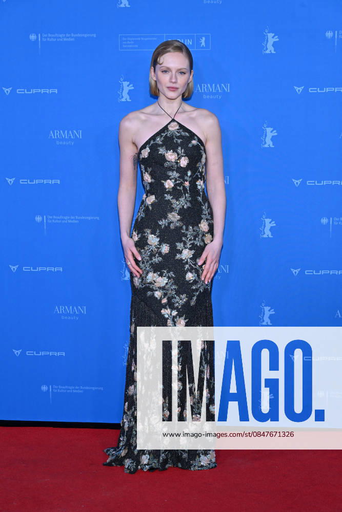 76th Berlin Film Festival Screening Mint Emma Laird attending the screening of the series Mint during 76th Berlin International Film Festival in Berlin, Germany on 15 February 2026. Photo by Julien Reynaud APS-Medias ABACAPRESS.COM Berlin