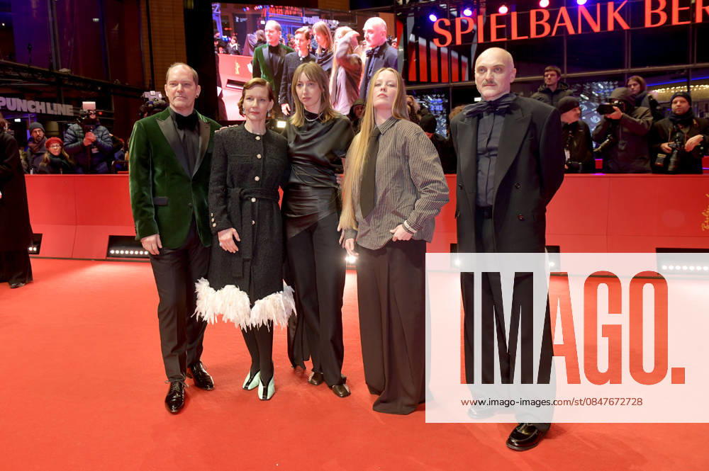 Godehard Giese, Sandra Hüller, Caro Braun, guest and Markus Schleinzer at the premiere of the feature film Rose at the Berlinale 2026 76 Berlin International Film Festival in the Berlinale Palast Berlin, 15 02 2026 Foto:xM.xBehrensx xFuturexImagex rose_6287
