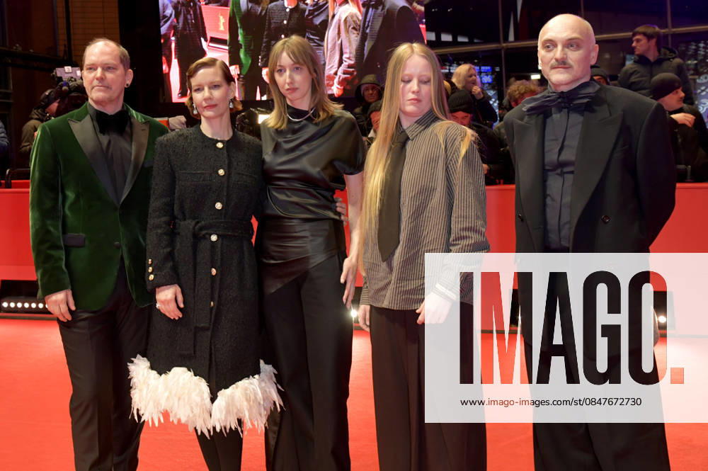 Godehard Giese, Sandra Hüller, Caro Braun, guest and Markus Schleinzer at the premiere of the feature film Rose at the Berlinale 2026 76 Berlin International Film Festival in the Berlinale Palast Berlin, 15 02 2026 Foto:xM.xBehrensx xFuturexImagex rose_6288