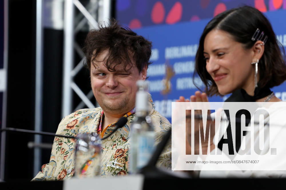 Film editor David Verdurme (L) attends a press conference for the film Dust during the 76th Berlin International Film Festival (Berlinale), which is Europe s first major film festival of the year, in Berlin. The festival runs from February 12 to 22, 2026. Berlin Germany - ZUMAf146 20260215_zip_f146_016