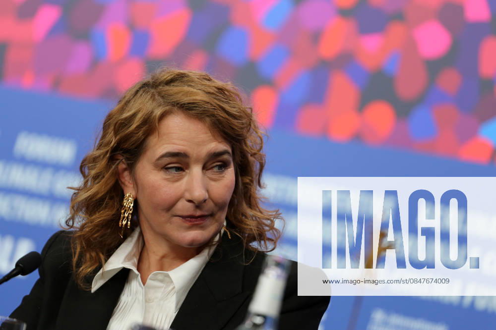 Belgian director Anke Blonde attends a press conference for the film Dust during the 76th Berlin International Film Festival (Berlinale), which is Europe s first major film festival of the year, in Berlin. The festival runs from February 12 to 22, 2026. Berlin Germany - ZUMAf146 20260215_zip_f146_020