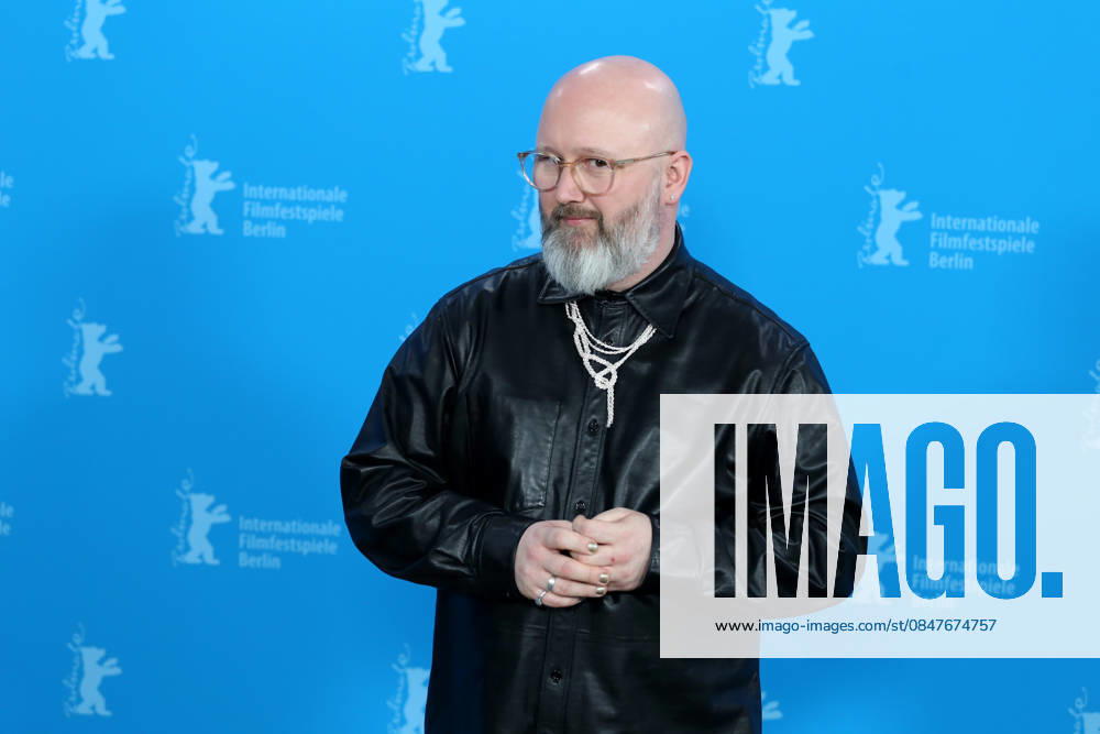 Belgian screenwriter Angelo Tijssens poses for a photo call for the film Dust during the 76th Berlin International Film Festival (Berlinale), which is Europe s first major film festival of the year, in Berlin. The festival runs from February 12 to 22, 2026. Berlin Germany - ZUMAf146 20260215_zip_f146_065