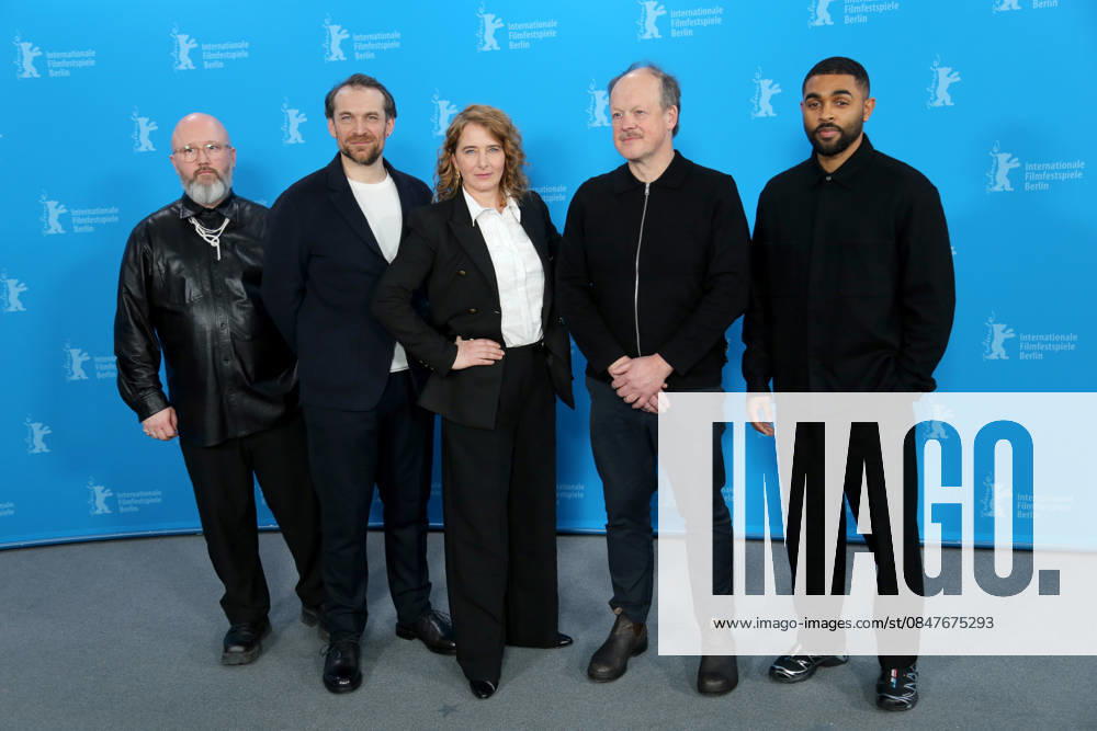 Belgian screenwriter Angelo Tijssens, French actor Arieh Worthalter, Belgian director Anke Blonde, Belgian actor Jan Hammenecker, and English actor Anthony Welsh pose for a photo call for the film Dust during the 76th Berlin International Film Festival (Berlinale), which is Europe s first major film festival of the year, in Berlin. The festival runs from February 12 to 22, 2026. Berlin Germany - ZUMAf146 20260215_zip_f146_054