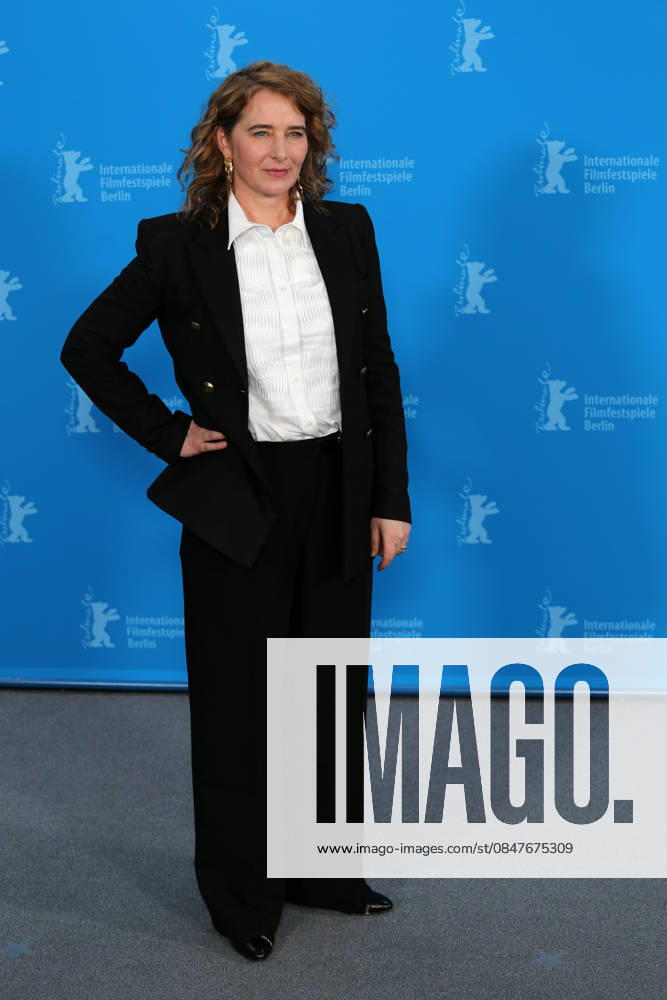 Belgian director Anke Blonde poses for a photo call for the film Dust during the 76th Berlin International Film Festival (Berlinale), which is Europe s first major film festival of the year, in Berlin. The festival runs from February 12 to 22, 2026. Berlin Germany - ZUMAf146 20260215_zip_f146_066