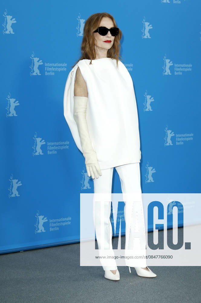 Isabelle Huppert at the photocall for the feature film The Blood Countess at the Berlinale 2026 76 Berlin International Film Festival at the Hotel Grand Hyatt Berlin, 16 02 2026 Foto:xC.xTamckex xFuturexImagex blutgraefin_6310