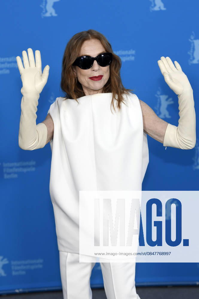 Isabelle Huppert at the photocall for the feature film The Blood Countess at the Berlinale 2026 76 Berlin International Film Festival at the Hotel Grand Hyatt Berlin, 16 02 2026 Foto:xC.xNiehausx xFuturexImagex blutgraefin_6352