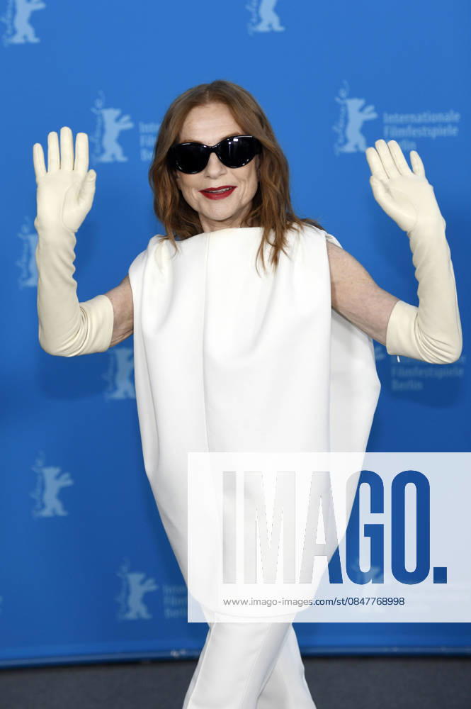Isabelle Huppert at the photocall for the feature film The Blood Countess at the Berlinale 2026 76 Berlin International Film Festival at the Hotel Grand Hyatt Berlin, 16 02 2026 Foto:xC.xNiehausx xFuturexImagex blutgraefin_6353
