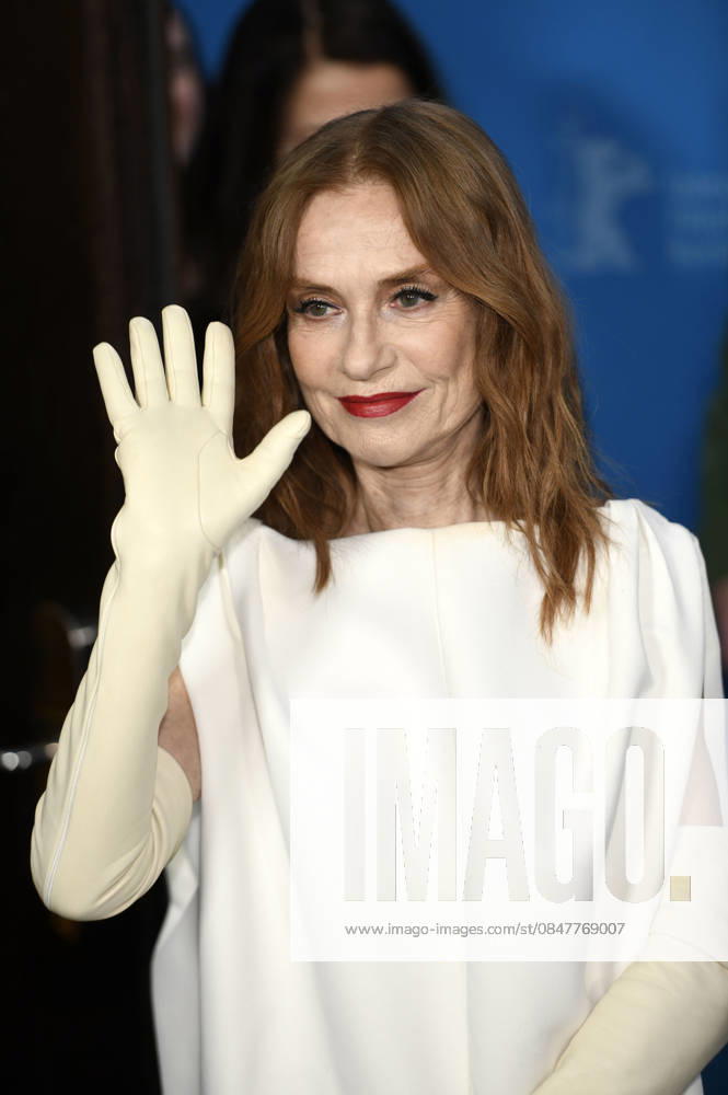 Isabelle Huppert at the photocall for the feature film The Blood Countess at the Berlinale 2026 76 Berlin International Film Festival at the Hotel Grand Hyatt Berlin, 16 02 2026 Foto:xC.xNiehausx xFuturexImagex blutgraefin_6362