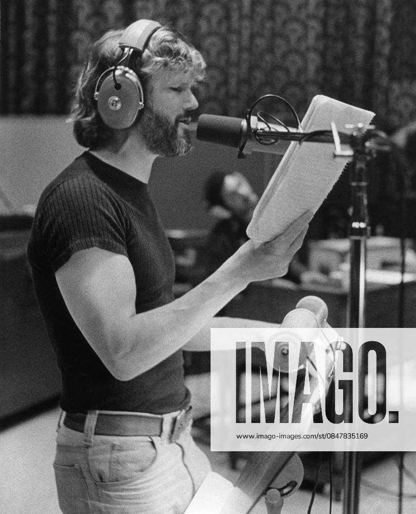 Kris Kristofferson on the set of A Star Is Born 1976 Warner Bros. ** B.D.M.
