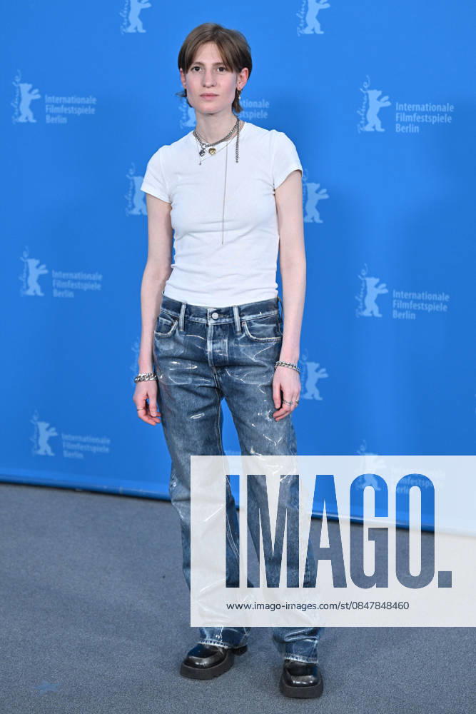 76th Berlin Film Festival Photocall My Wife Cries Agathe Bonitzer attending the photocall of the movie My Wife Cries during 76th Berlin International Film Festival in Berlin, Germany on 17 February 2026. Photo by Julien Reynaud APS-Medias ABACAPRESS.COM Berlin