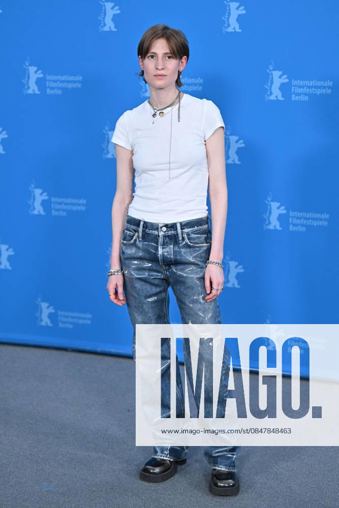 76th Berlin Film Festival Photocall My Wife Cries Agathe Bonitzer attending the photocall of the movie My Wife Cries during 76th Berlin International Film Festival in Berlin, Germany on 17 February 2026. Photo by Julien Reynaud APS-Medias ABACAPRESS.COM Berlin