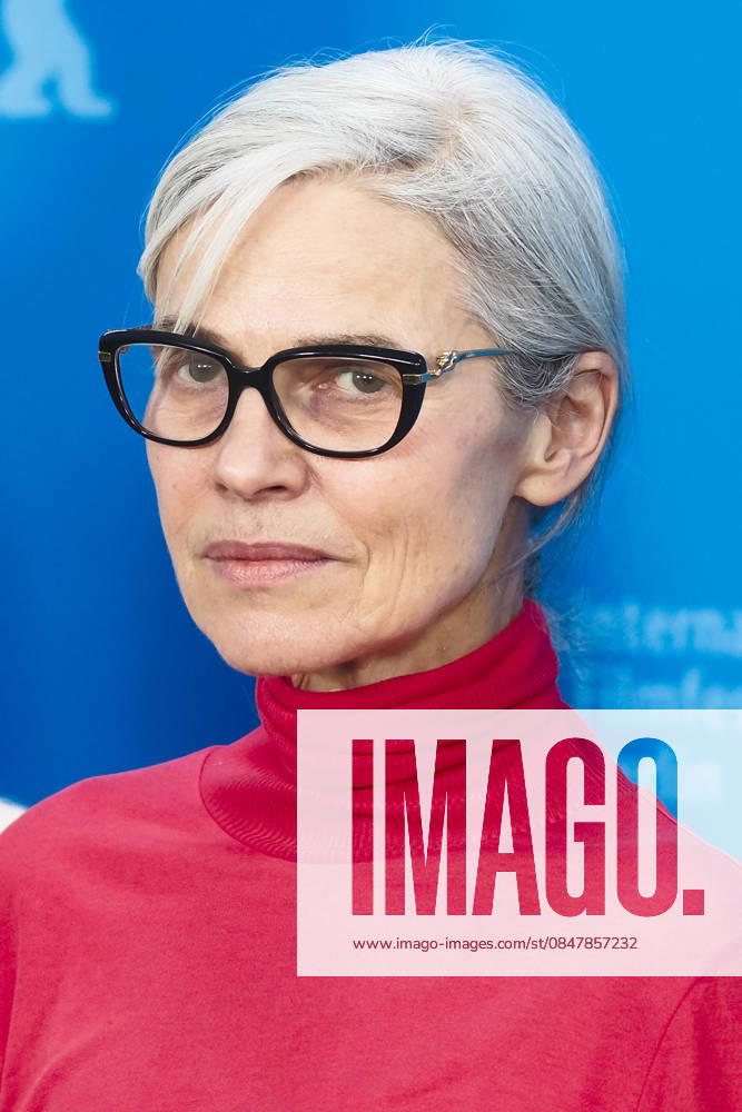 Angela Schanelec at the photocall for the movie Meine Frau weint My Wife Cries at the Berlinale 2026 76 Berlin International Film Festival at the Hotel Grand Hyatt Berlin, 17 02 2026 Foto:xJ.xEdwardsx xFuturexImagex wife_6202