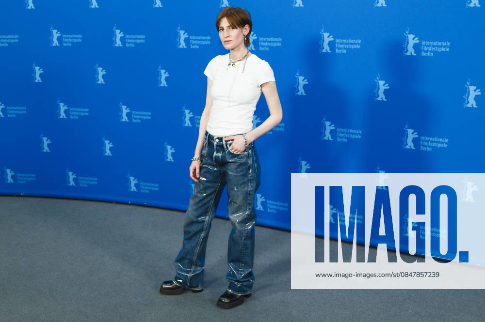 Agathe Bonitzer at the photocall for the movie Meine Frau weint My Wife Cries at the Berlinale 2026 76 Berlin International Film Festival at the Hotel Grand Hyatt Berlin, 17 02 2026 Foto:xJ.xEdwardsx xFuturexImagex wife_6207