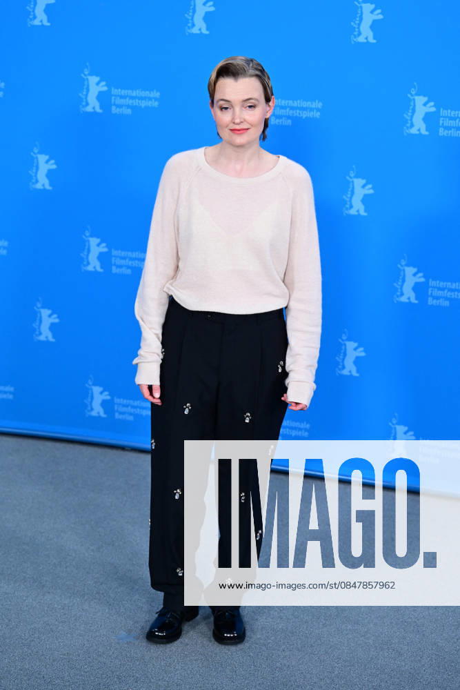 Birte Schnöink at the My Wife Cries photocall during the 76th Berlinale International Film Festival Berlin 2026 , February 17, 2026 Romain Doucelin Bestimage The Meine Frau Weint My Wife Cries photocall during the 76th Berlinale International Film Festival Berlin at Grand Hyatt Hotel on February 17, 2026 in Berlin, Germany Berlin Allemagne