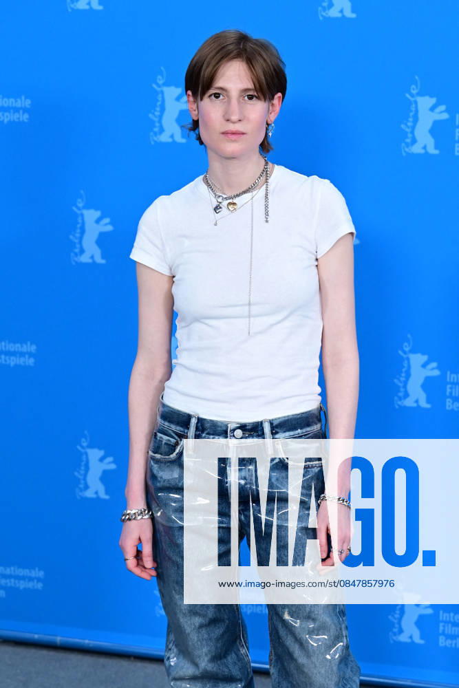 Agathe Bonitzer at the My Wife Cries photocall during the 76th Berlinale International Film Festival Berlin 2026 , February 17, 2026 Romain Doucelin Bestimage The Meine Frau Weint My Wife Cries photocall during the 76th Berlinale International Film Festival Berlin at Grand Hyatt Hotel on February 17, 2026 in Berlin, Germany Berlin Allemagne