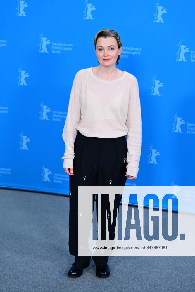 Birte Schnöink at the My Wife Cries photocall during the 76th Berlinale International Film Festival Berlin 2026 , February 17, 2026 Romain Doucelin Bestimage The Meine Frau Weint My Wife Cries photocall during the 76th Berlinale International Film Festival Berlin at Grand Hyatt Hotel on February 17, 2026 in Berlin, Germany Berlin Allemagne