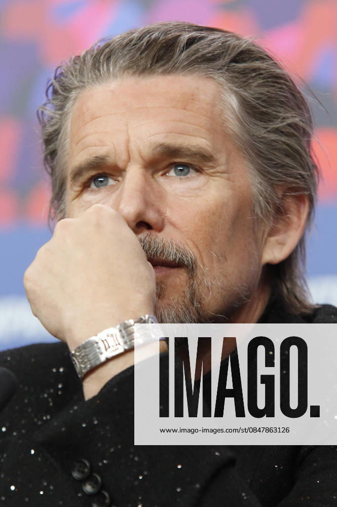Ethan Hawke at the press conference for the feature film The Weight at the Berlinale 2026 76 Berlin International Film Festival at the Hotel Grand Hyatt Berlin, 17 02 2026 Foto:xC.xTamckex xFuturexImagex weight_6227