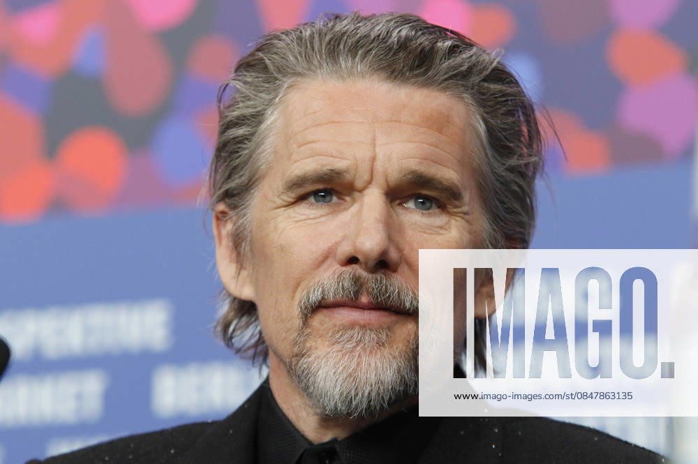 Ethan Hawke at the press conference for the feature film The Weight at the Berlinale 2026 76 Berlin International Film Festival at the Hotel Grand Hyatt Berlin, 17 02 2026 Foto:xC.xTamckex xFuturexImagex weight_6237