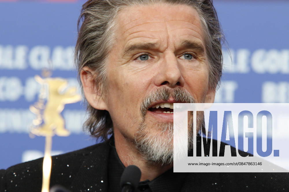 Ethan Hawke at the press conference for the feature film The Weight at the Berlinale 2026 76 Berlin International Film Festival at the Hotel Grand Hyatt Berlin, 17 02 2026 Foto:xC.xTamckex xFuturexImagex weight_6226