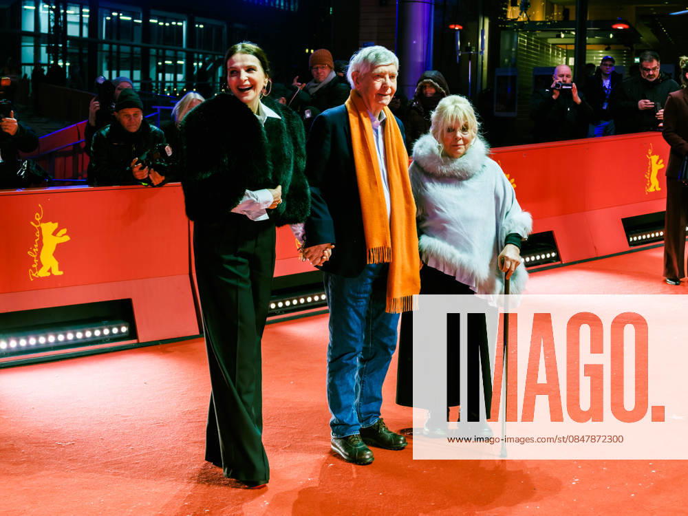 Red Carpet for the Competition film Queen at Sea , Berlinale Palast , Berlin, Germany Juliette Binoche, Tom Courtenay and Anna Calder-Marshall seen on the Red Carpet for the Competition film Queen at Sea during Berlinale (Berlin Film Festival) at Berlinale Palast , Berlin, , Germany on 17 February 2026., Credit:Julie Edwards Avalon