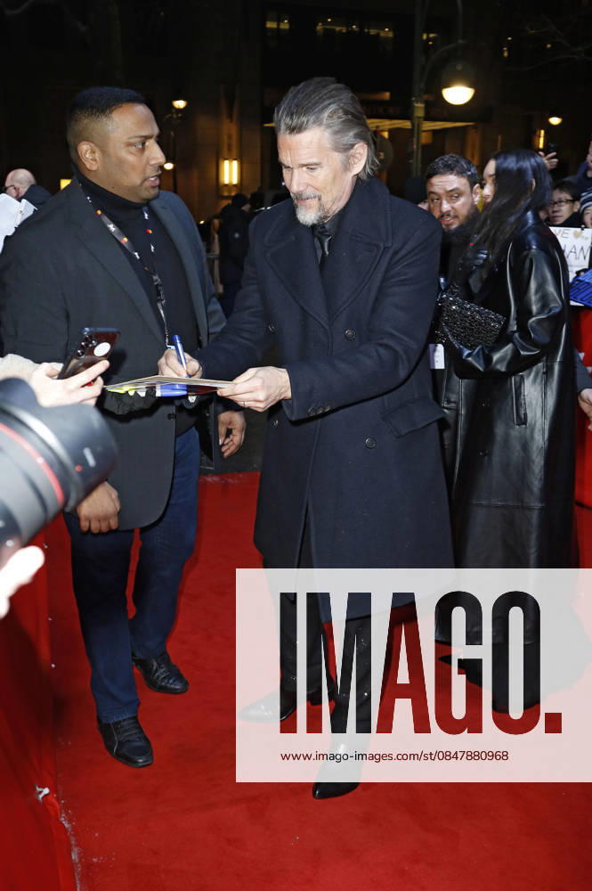Ethan Hawke at the premiere of the feature film The Weight The Weight Gold Rush at the Berlinale 2026 76 Berlin International Film Festival at the Zoo Palast Berlin, 17 02 2026 Foto:xC.xTamckex xFuturexImagex weight_6324