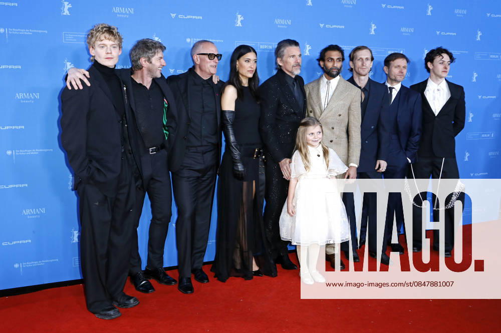 Lucas Lynggaard Tonnesen, Sam Hazeldine, Padraic McKinley, Julia Jones, Ethan Hawke, Avy Berry, Avi Nash, Austin Amelio, Alec Newman and Cameron Brady at the premiere of the feature film The Weight The Weight Gold Rush at the Berlinale 2026 76 Berlin International Film Festival at Zoo Palast Berlin, 17 02 2026 Foto:xC.xTamckex xFuturexImagex weight_6347
